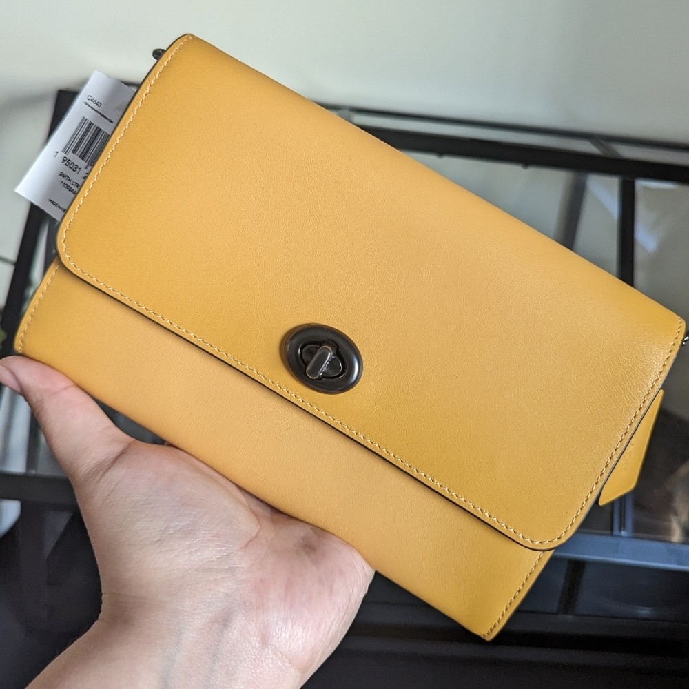 NWT Coach Marlow Crossbody